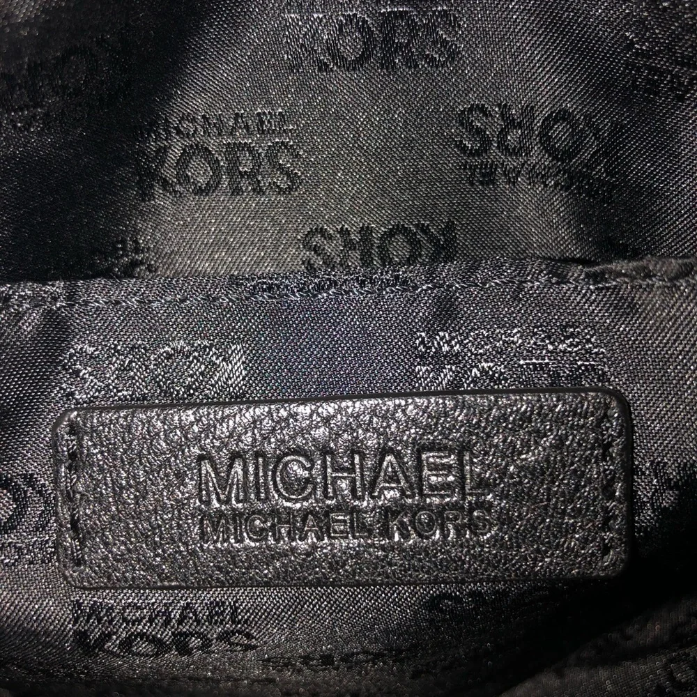Micheal Kors Large Leather Bag